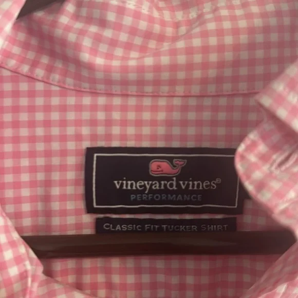 Vineyard Vines Pink Casual Button Down Shirt - Picture 2 of 4